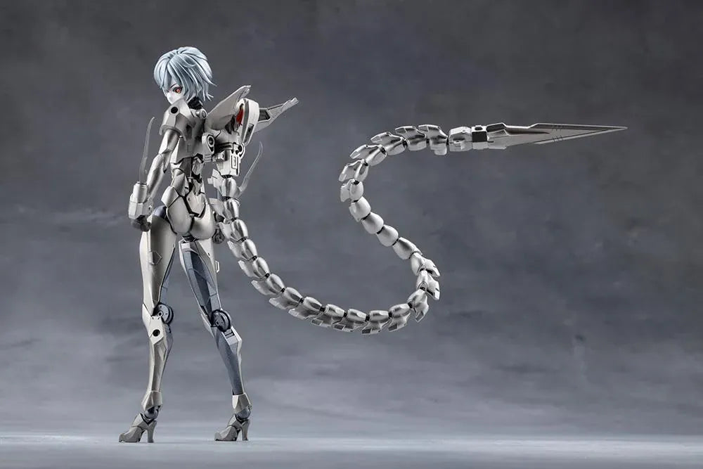 Megalomaria Unlimited Universe Wreckage Hunter model kit with white mechanical armor, a large rifle, weapon tail, and futuristic motorcycle.