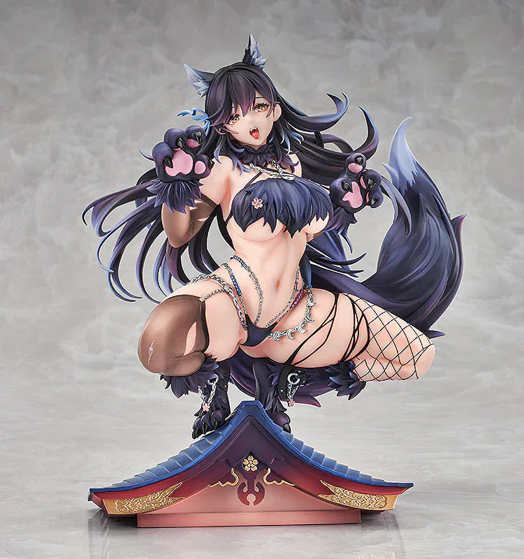 Azur Lane Atago Full Moon’s Feral Wolf Ver. 1/7 scale figure with wolf-themed outfit, tail, and rooftop base.