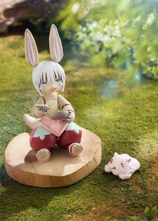 Made in Abyss The Golden City of the Scorching Sun figma Nanachi articulated figure with Meinya accessory