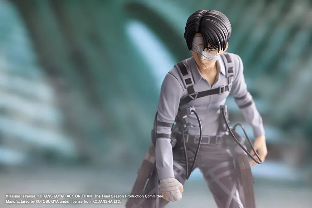 Levi Ackerman The Final Season Ver. Oshi Works figure with facial and hand bandages, a gray shirt, black harness and equipment, on a black base.
