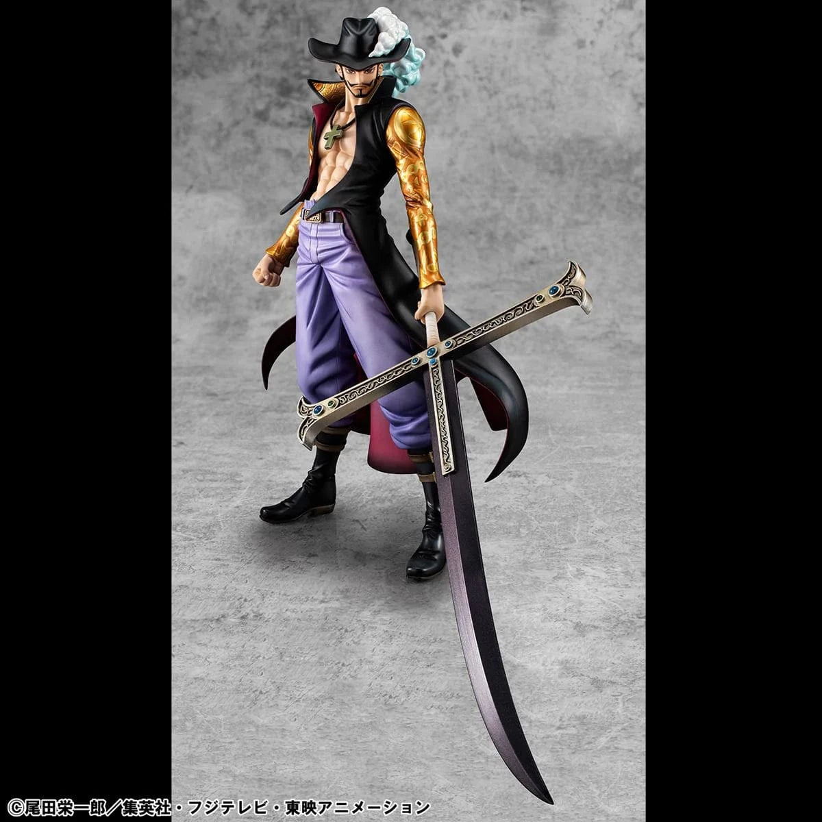One Piece Portrait of Pirates SA-Limited Dracule Mihawk Ver. R Figure standing with arms crossed and sword on back