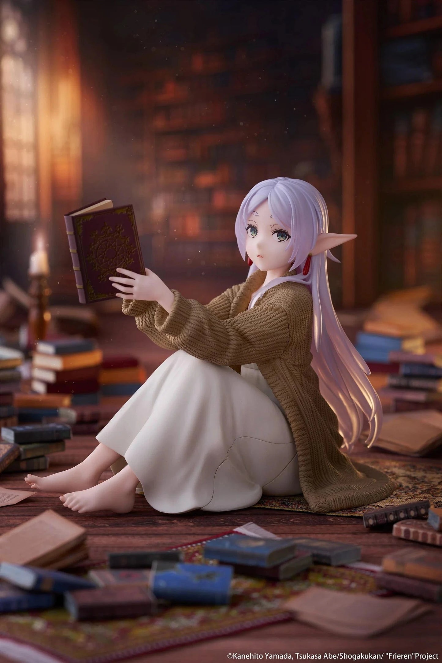 Frieren Beyond Journey’s End Desktop Cute Frieren Roomwear Ver. figure sitting and reading a book