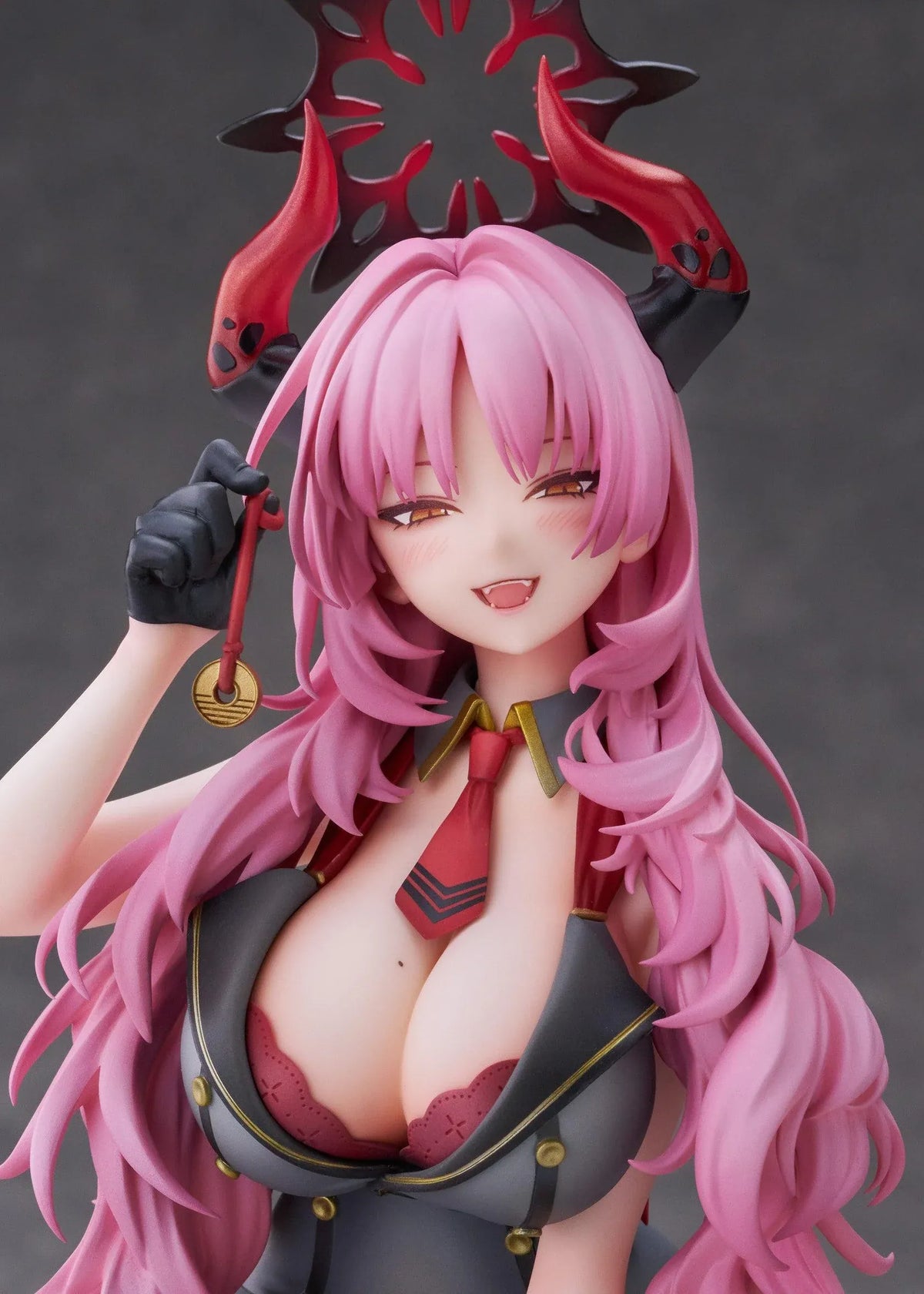 Blue Archive Satsuki Memorial Lobby 1/7 scale figure kneeling in a black-and-red outfit with flowing pink hair, horns, and a dark halo.