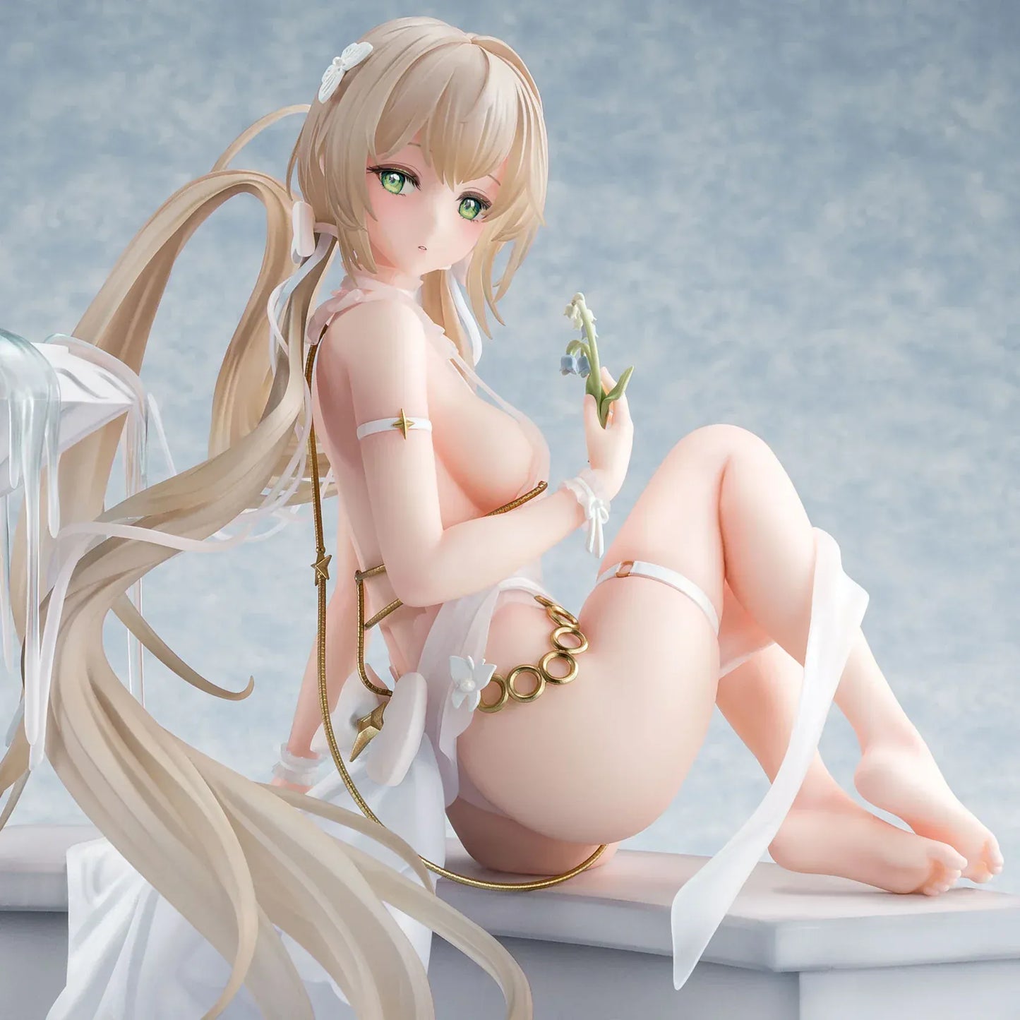 Houkiboshi Illustration Momoko 1/6 scale figure seated under crescent moon with flowing hair and gold accessories.