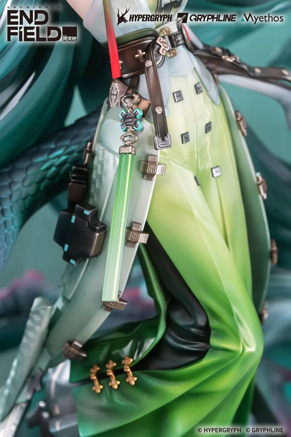 Arknights Endfield Zhuang Fangyi 1/7 scale figure with teal hair and a green outfit, surrounded by a curling dragon and translucent turquoise blades.