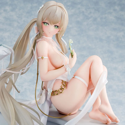 Houkiboshi Illustration Momoko 1/6 scale figure seated under crescent moon with flowing hair and gold accessories.