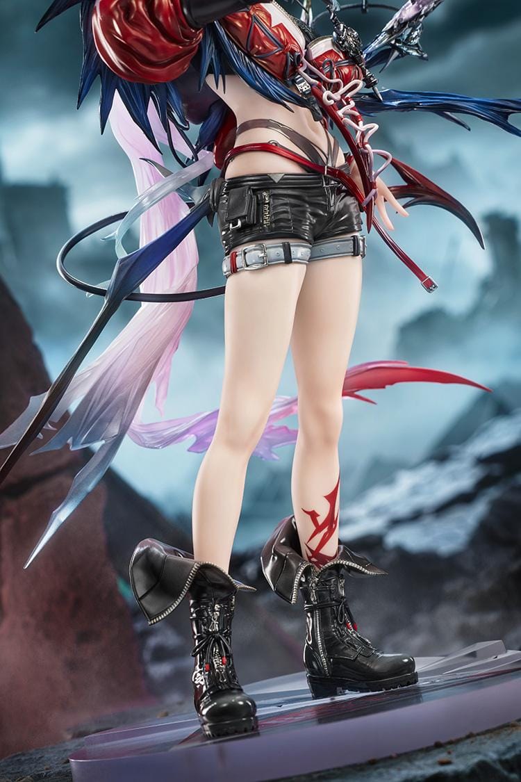 Arknights Wiš'adel 1/7 scale figure with silver-gray hair, red horns, a red-and-black outfit, angular weapon details, and a circular base.