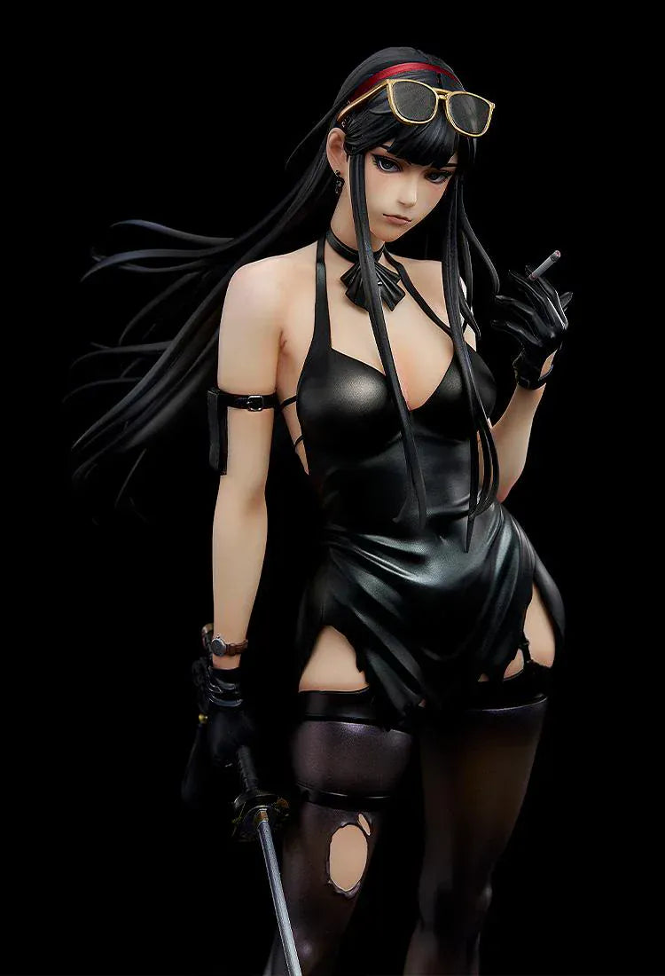 Guweiz Illustration G.A.F.C. Series IRENA figure with long black coat and sword