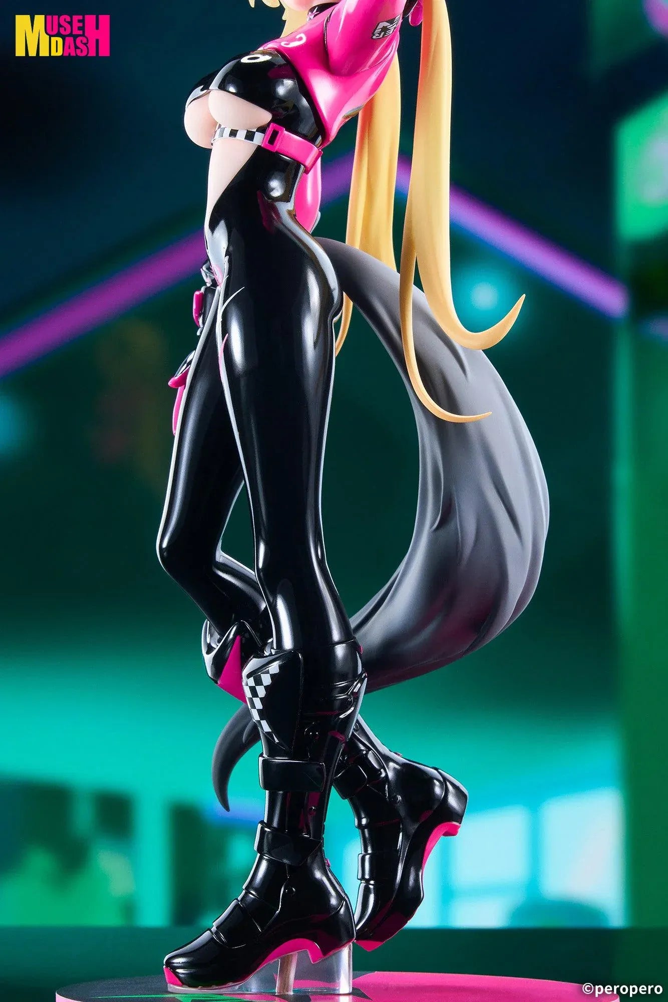 Muse Dash LIMEPIE Rin Racer 1/8 scale figure wearing a glossy black-and-pink racing outfit.