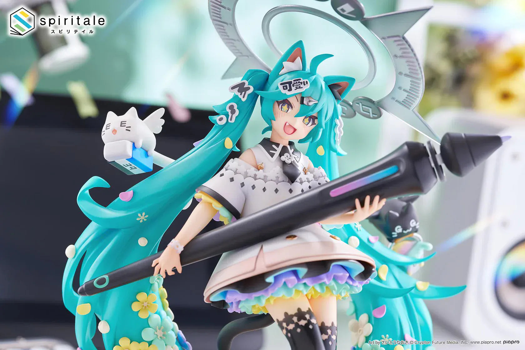 Hatsune Miku x Naoki Saito My Figure Making The Painter Ver 1/7 scale figure holding large paintbrush with floral base