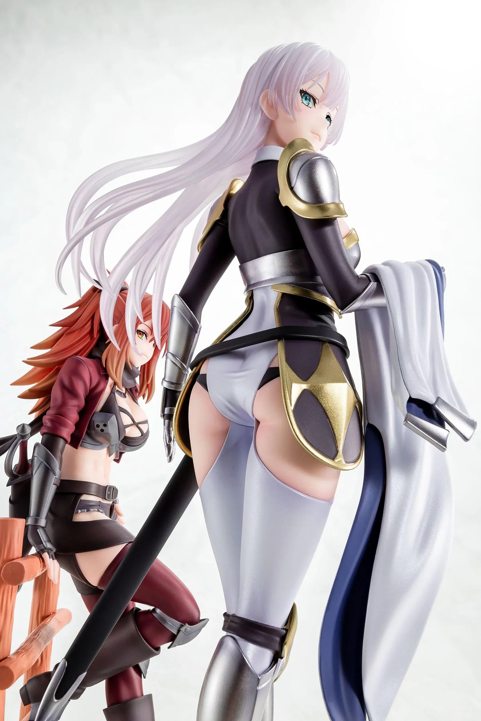 Old Country Bumpkin to Master Swordsman Allucia Citrus 1/6 Scale Figure with pale lavender hair, silver armor, sword accessory, cape, and clear display base
