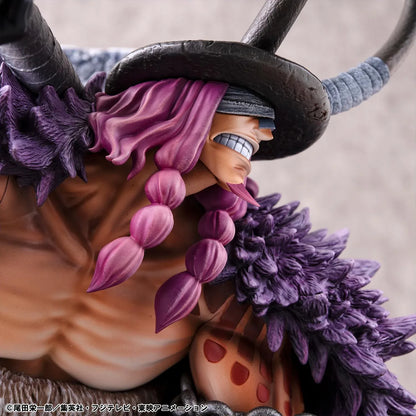 One Piece Portrait of Pirates ELB-Maximum Loki figure crouching with a massive hammer, horned helmet, pink braids, purple cloak, and chains on a rocky base.