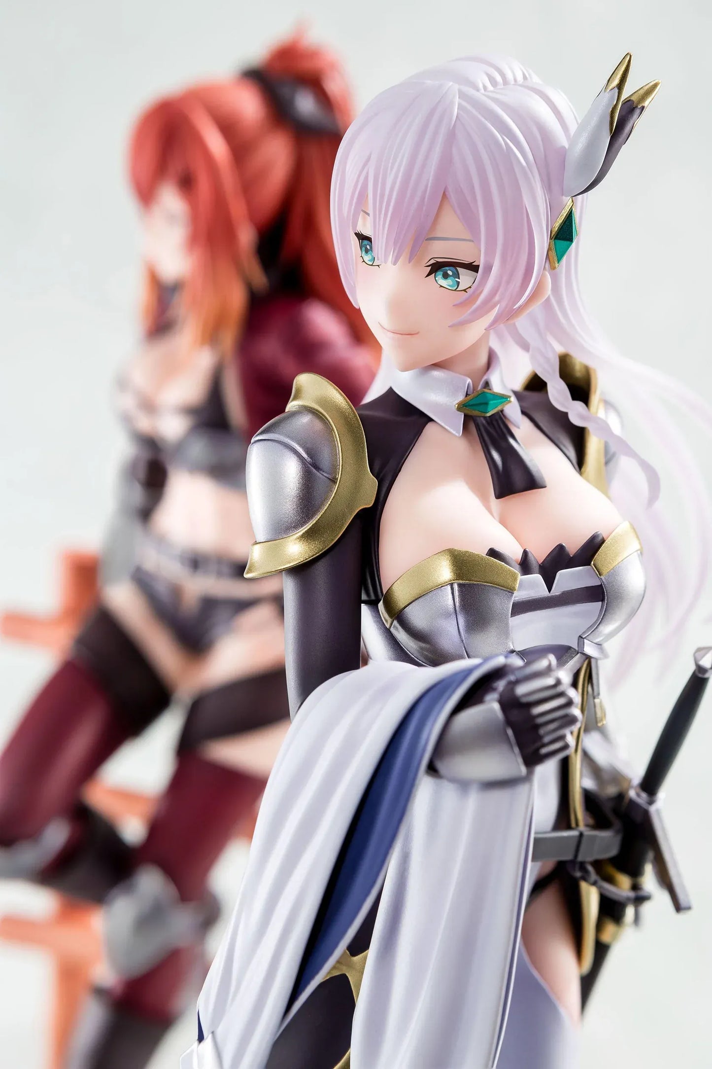 Old Country Bumpkin to Master Swordsman Allucia Citrus 1/6 Scale Figure with pale lavender hair, silver armor, sword accessory, cape, and clear display base