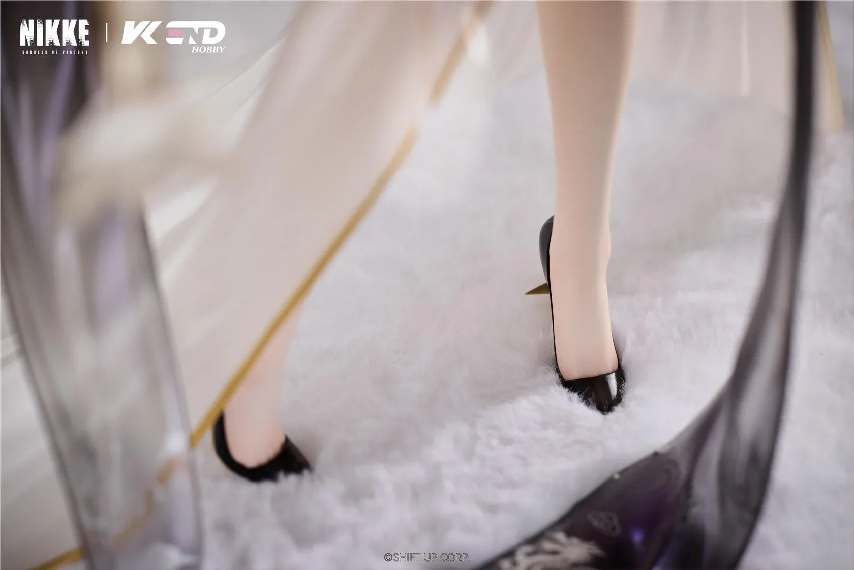 GODDESS OF VICTORY NIKKE Crown Glorious Flower 1/4 Scale Figure in an elegant white black and gold floral outfit