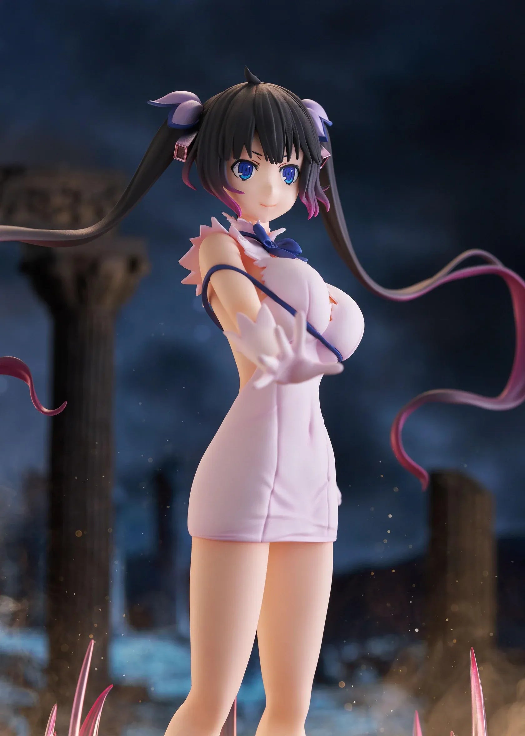 Is It Wrong to Try to Pick Up Girls in a Dungeon V Hestia Divinity Unleashed Limited Edition Ver. 1/7 Scale Figure with twin-tails, white outfit, blue ribbon accents, rocky base, and flame effect parts
