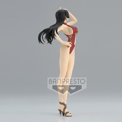 One Piece Grandline Girls on Vacation Boa Hancock (Ver. A) - A captivating figure of Boa Hancock in a vacation-themed swimsuit, exuding elegance and charm
