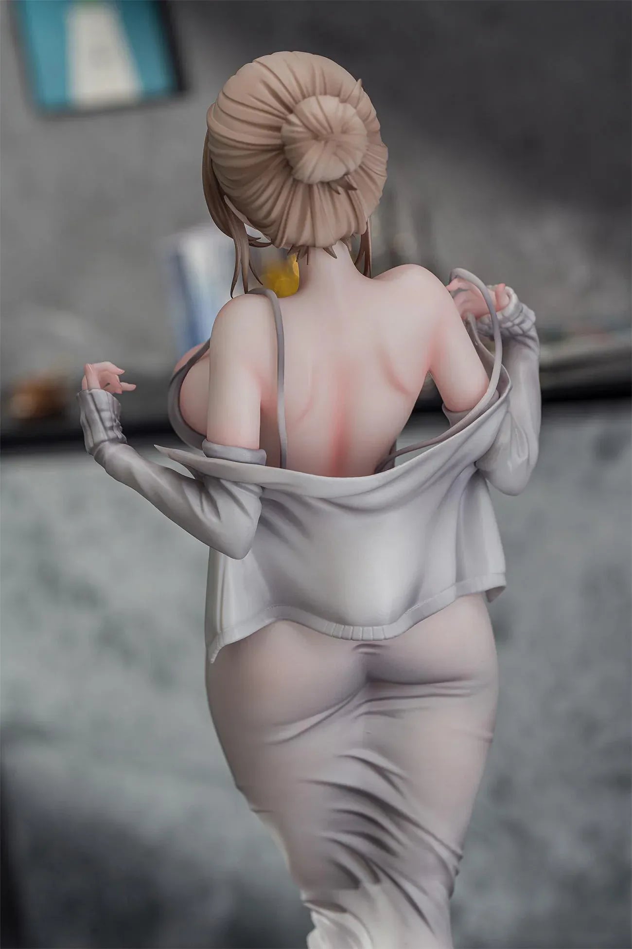Gwan-E Illustration Muboubi na Erin 1/6 Scale Figure featuring Erin with blonde hair, gray dress, matching heels, and elegant standing pose.