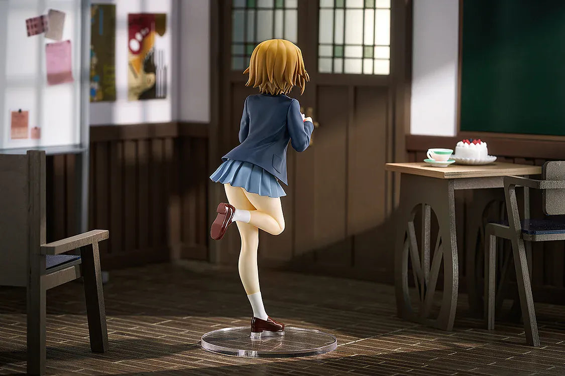 K-ON! POP UP PARADE L Ritsu Tainaka figure wearing her school uniform and carrying a plate with a slice of cake.