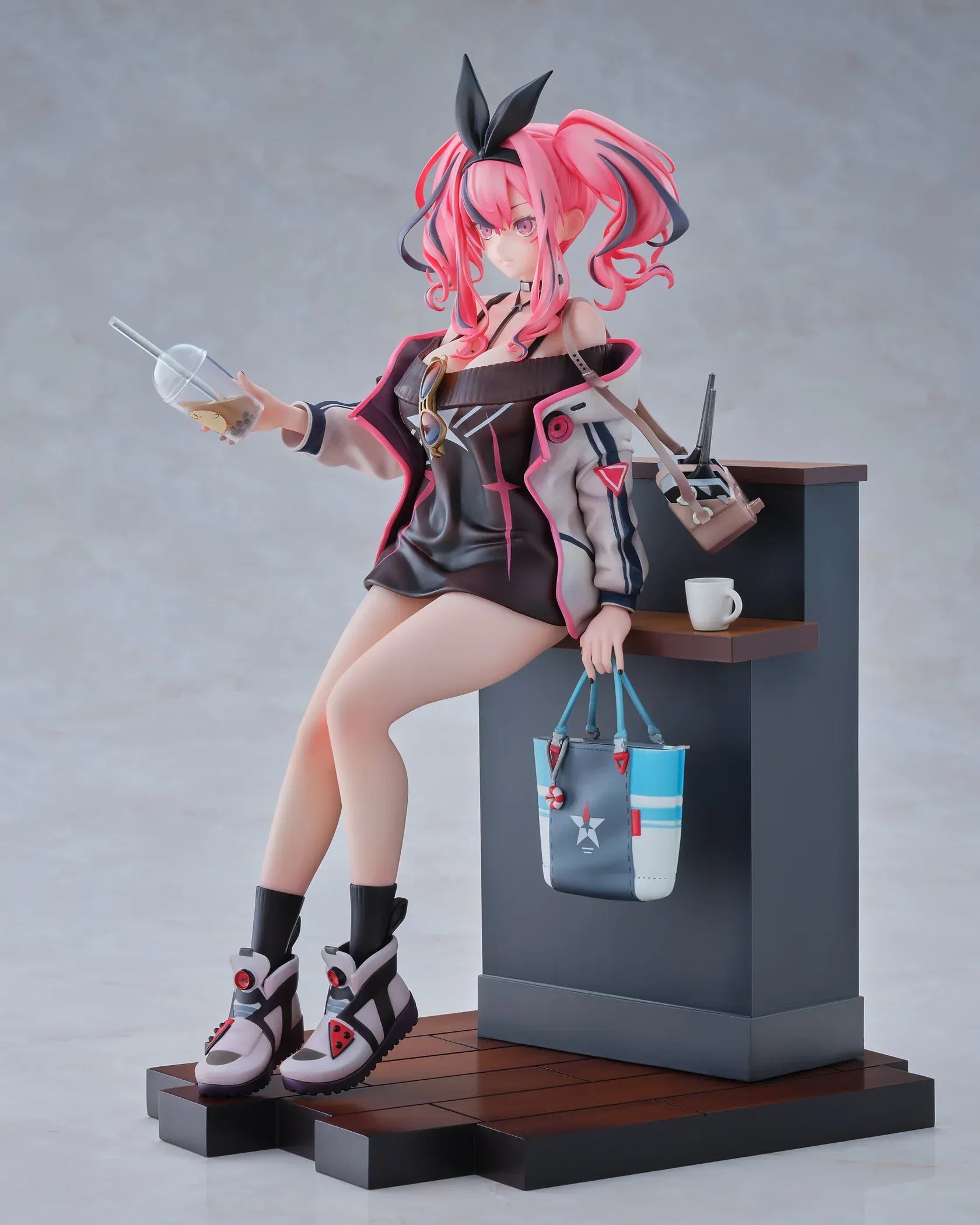 Azur Lane Bremerton Day Off Date Ver. 1/8 scale figure sitting on a café counter holding a drink with tote bag at her side