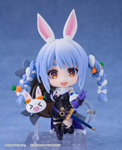 Nendoroid No.2682 Usada Pekora in Mash Kyrielight Shielder costume, featuring bunny ears, Shielder shield, and playful carrot-themed details.