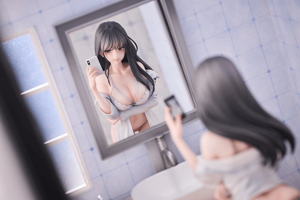 Hitomio Illustration Selfie Girl Deluxe Edition 1/6 Scale Figure featuring a detailed pose with lingerie, draped shirt, and smartphone accessory.