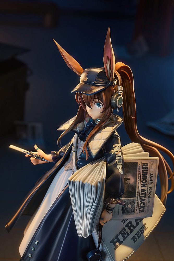 Arknights Amiya 1/7 Scale Figure (Newsgirl Ver.) stands poised with newspaper bag and staff, clad in a navy-blue dress with newsboy cap, showcasing her unique blend of leadership and style.