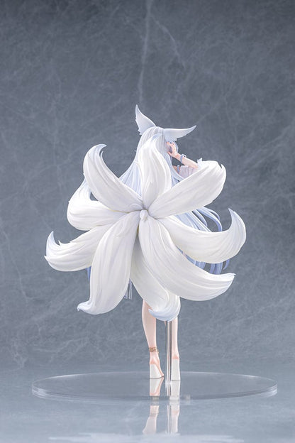 Azur Lane Shinano Dreamy White Sands Ver. 1/7 Scale Figure featuring Shinano in a detailed white bikini, flowing hair, and fox-like tails on a clear base.