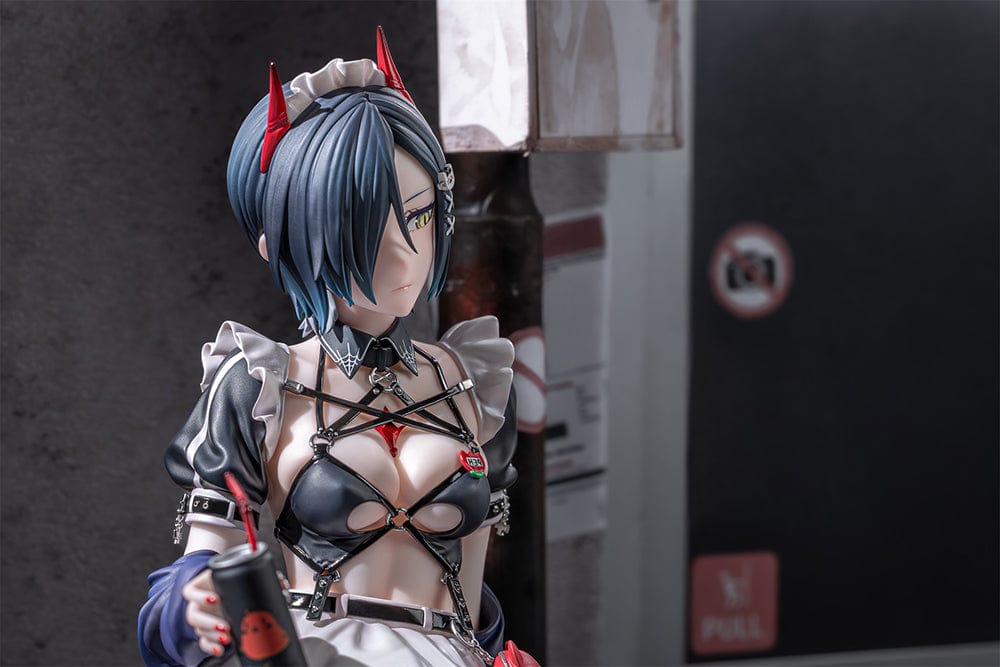 Azur Lane Ulrich von Hutten (Mädchen Trümmer Ver.) 1/6 Scale Figure featuring a gothic-inspired maid outfit, red devil horns, and black boots with heart details, standing on an urban-styled base.