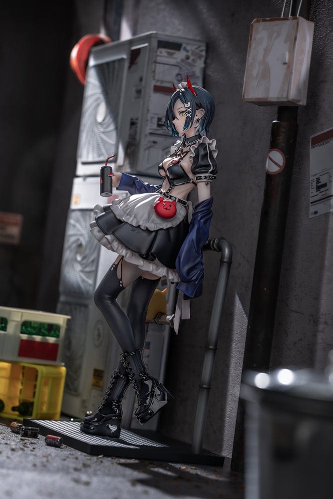 Azur Lane Ulrich von Hutten (Mädchen Trümmer Ver.) 1/6 Scale Figure featuring a gothic-inspired maid outfit, red devil horns, and black boots with heart details, standing on an urban-styled base.