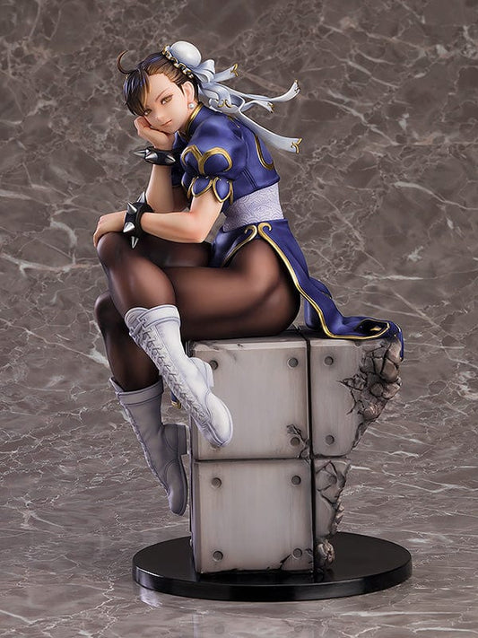 Stree"Street Fighter Chun-Li 1/6 Scale Figure - A powerful and dynamic figure of Chun-Li from the iconic game series Street Fighter. This 1/6 scale figure captures Chun-Li in her signature battle pose, showcasing her strength and beauty. A must-have collectible for fans and collectors, meticulously crafted with attention to detail. Add this impressive Chun-Li figure to your collection and relive the intense martial arts battles of Street Fighter!"t Fighter Chun-Li 1/6 Scale Figure