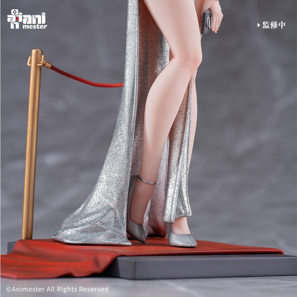 “Original Character Erin (Dress Ver.) 1/6 scale figure—blonde woman in shimmering silver gown with high slit, clutch and heels, posed on red-carpet base with stanchions.”