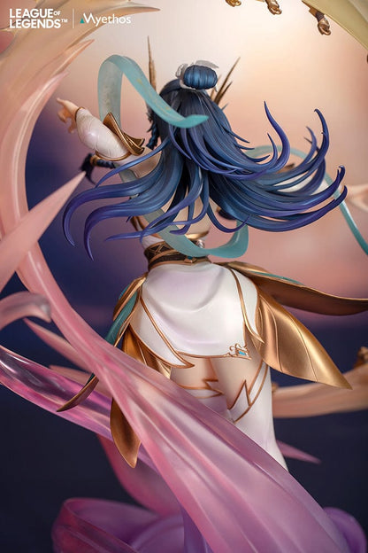 1/7 scale figure of Irelia in her Divine Sword Ver. attire from the game League of Legends.