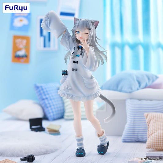 Nachoneko Trio-Try-iT Figure – anime figure featuring Nachoneko in a cat-themed hoodie with paw prints, cat ears, and a playful expression, posed in a cozy indoor setting.