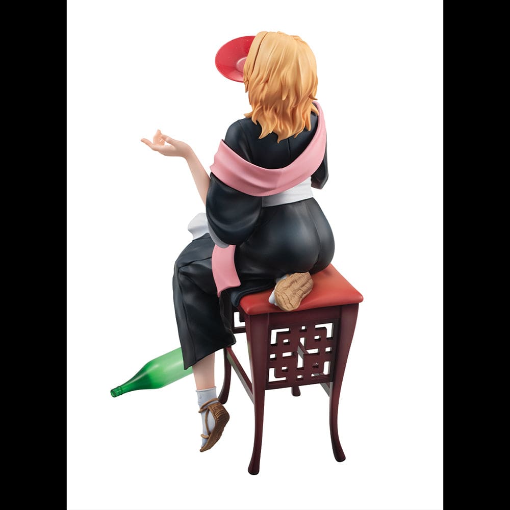 Bleach: Thousand-Year Blood War G.E.M. Series Rangiku Matsumoto (Horoyoi Ver.) figure sitting on a stool, holding a sake cup, with blonde hair and shihakusho.