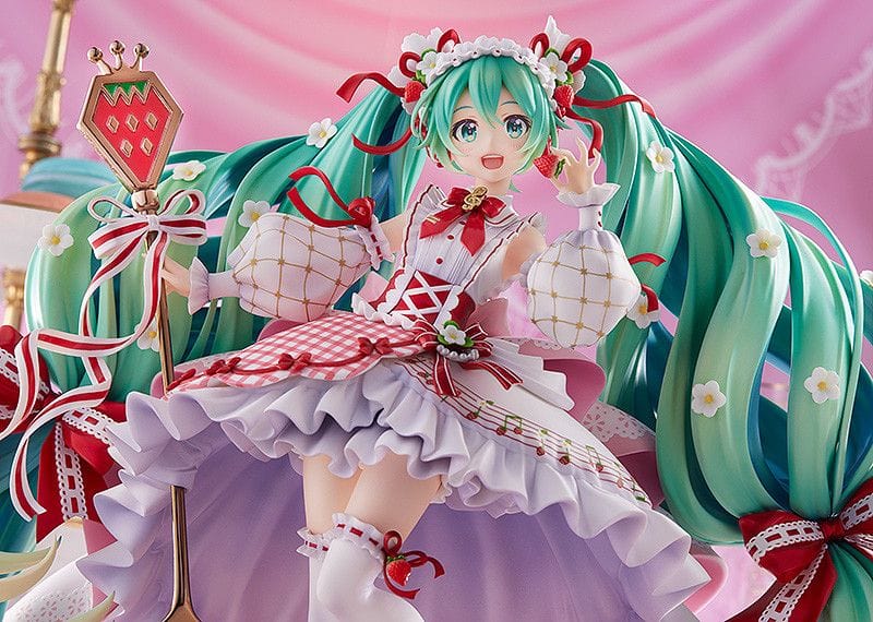 Vocaloid Hatsune Miku Strawberry Motif (15th Anniversary Ver.) 1/7 Scale Figure (Re-run)