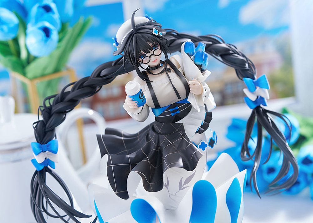 Oshioshio Illustration Toshiue Kanojo 1/6 Scale Figure with black and blue braided hairstyle, dynamic outfit, and blue drink can.