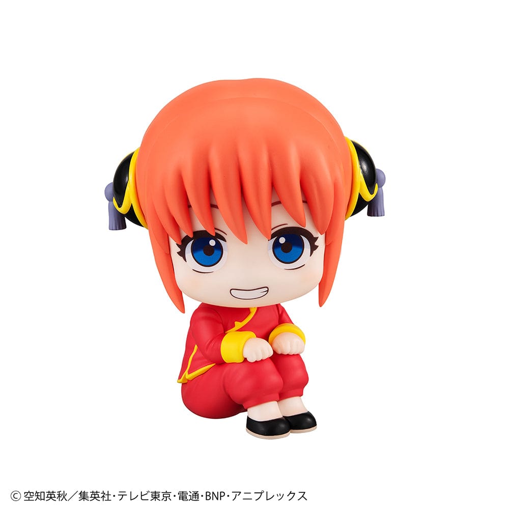 Gintama Look Up Series Kagura & Sougo Okita figure set, featuring chibi-style seated poses with Kagura in her red Chinese outfit and Sougo in his Shinsengumi uniform, plus bonus gift included.