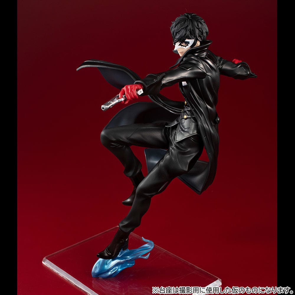 Persona 5 Royal Lucrea Joker (Showtime Edition) figure, featuring Joker in a dynamic pose with a dagger, wearing a black trench coat and mask, on a unique translucent blue base.