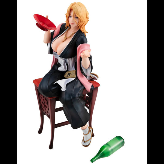 Bleach: Thousand-Year Blood War G.E.M. Series Rangiku Matsumoto (Horoyoi Ver.) figure sitting on a stool, holding a sake cup, with blonde hair and shihakusho.