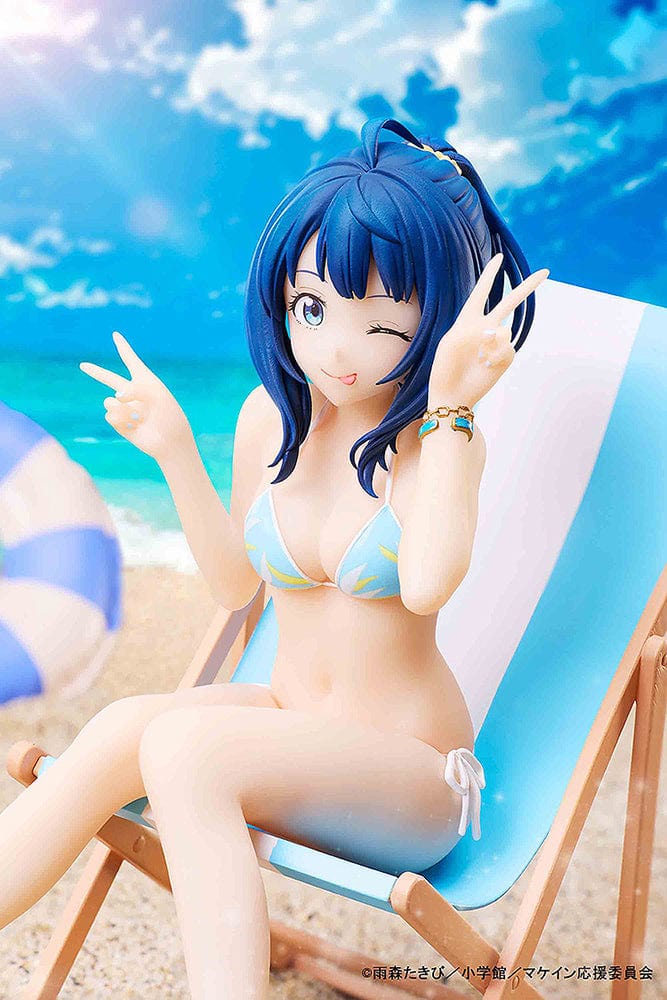 Makeine: Too Many Losing Heroines! Anna Yanami figure in a blue bikini, seated on a beach lounge chair, winking and making a peace sign.