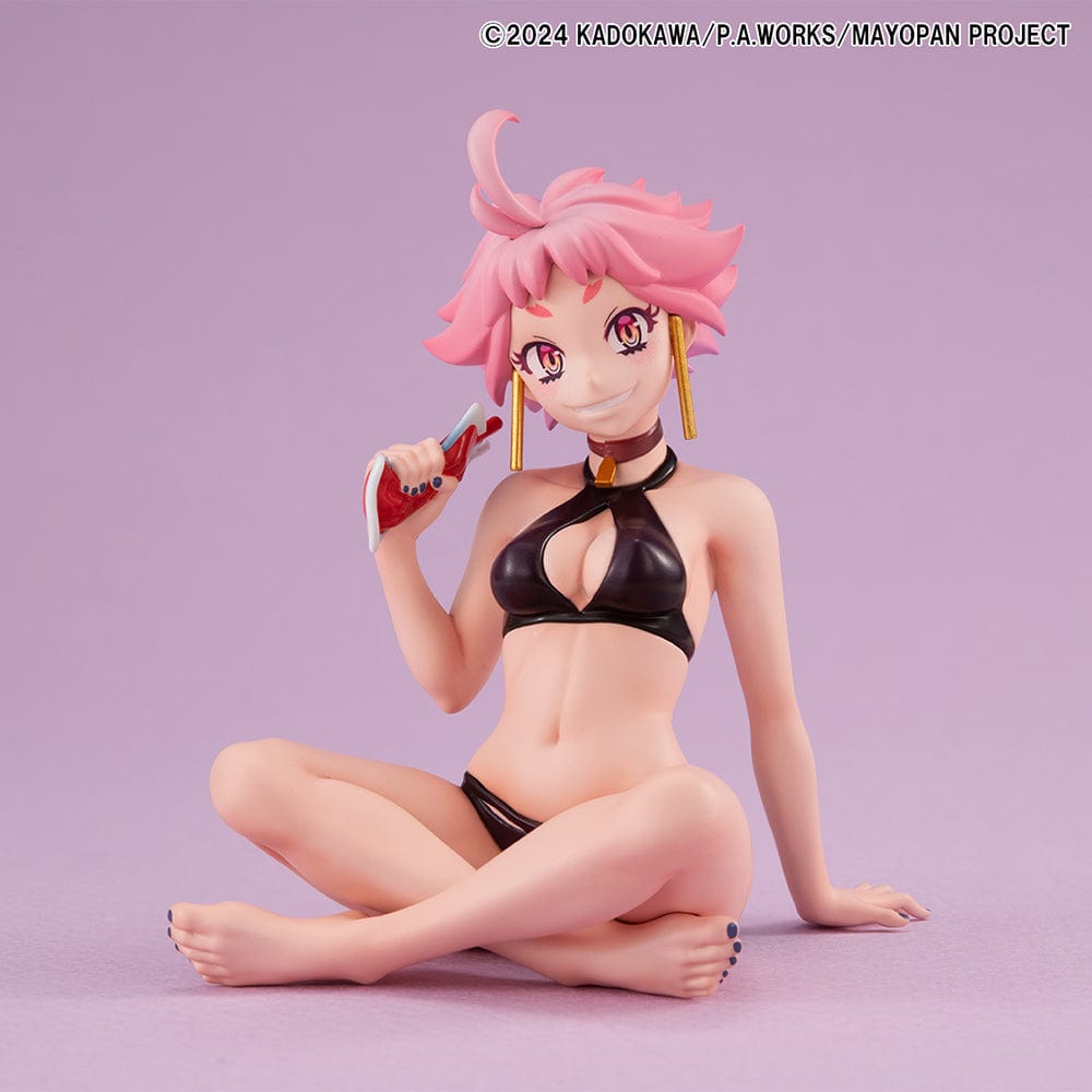 Mayonaka Punch Melty Princess Live (Tenohira) figure wearing a black bikini, seated with a confident expression and holding a drink.