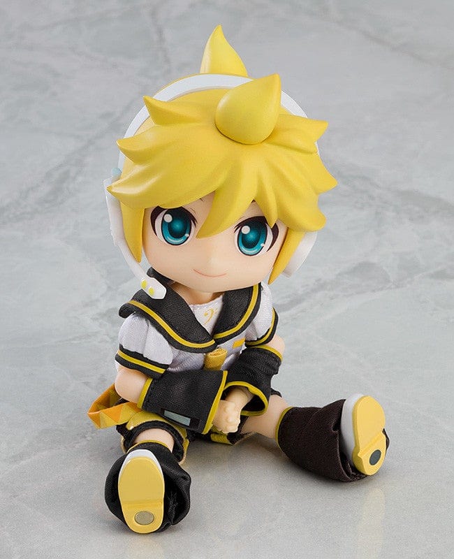 Vocaloid Nendoroid Doll Kagamine Len (Reissue) featuring a posable body, white and yellow outfit, cheerful expression, and dynamic pose.