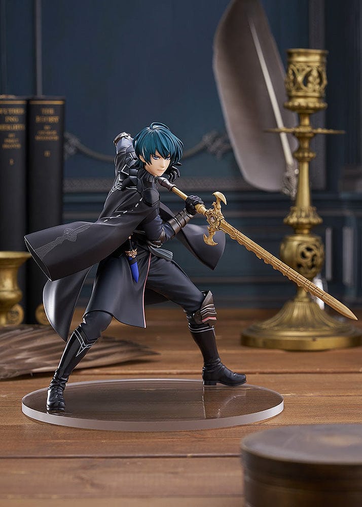 Fire Emblem: Three Houses Pop Up Parade Byleth (Male) Figure in battle pose holding Sword of the Creator, dressed in detailed dark outfit