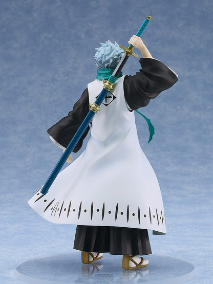 Bleach Pop Up Parade Toshiro Hitsugaya figure with his zanpakuto, Hyorinmaru, wearing his captain's robe and scarf.