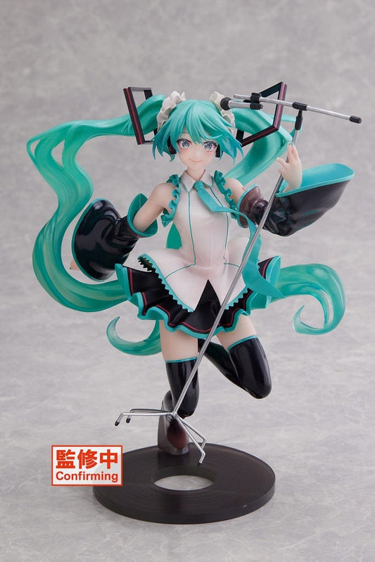 Vocaloid AMP+ Hatsune Miku (Birthday 2023 Ver.) Figure: A delightful figure of Hatsune Miku celebrating her birthday. Miku is shown in a joyful pose, A must-have collectible capturing the festive spirit of Miku's special day.