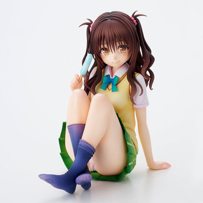 To Love-Ru Darkness School Uniform Series Mikan Yuki (High School Student Ver.) Figure in school uniform, sitting with popsicle and smiling.