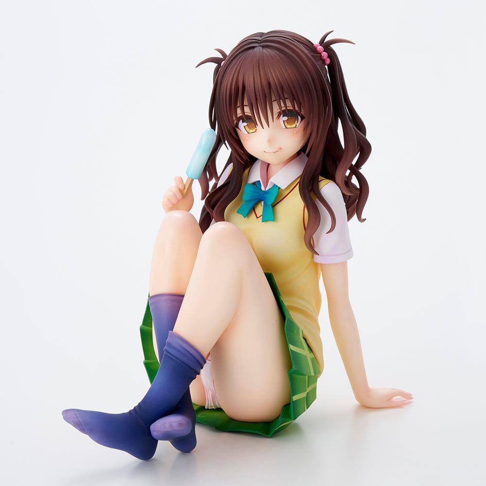 To Love-Ru Darkness School Uniform Series Mikan Yuki (High School Student Ver.) Figure in school uniform, sitting with popsicle and smiling.