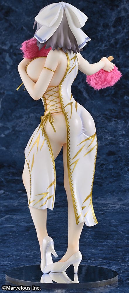 Senran Kagura: New Wave G-Burst Yumi (Chinese Holiday Ver.) 1/5 Scale Figure holding pink fluffy fans, wearing a detailed Chinese holiday outfit with gold accents.