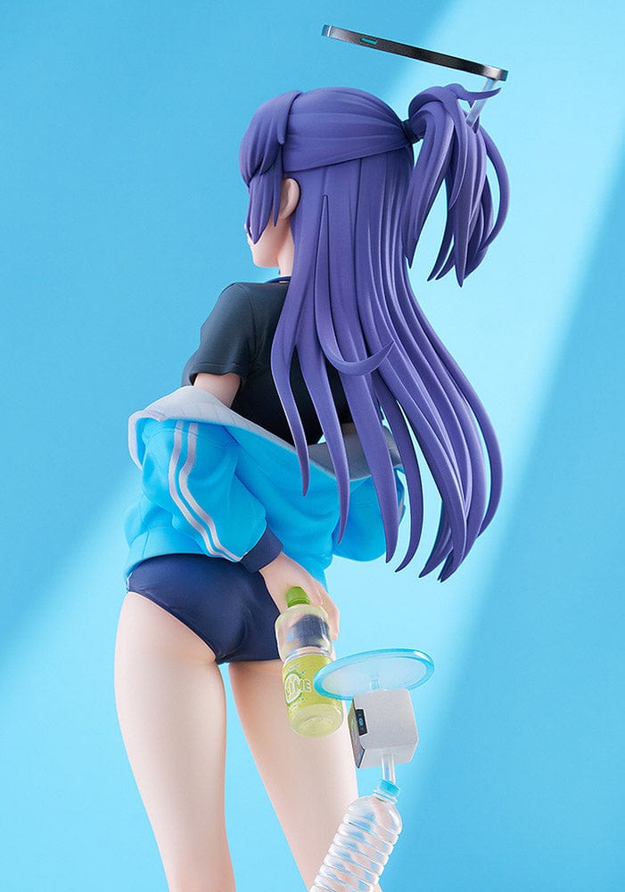 Blue Archive Yuuka Hayase (Track Ver.) 1/7 Scale Figure in navy-blue track outfit with accessories, standing on a grass base with robotic companion.