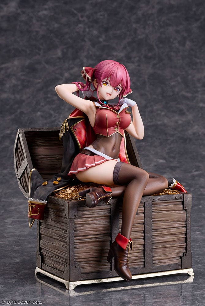 Hololive Production Houshou Marine 1/7 Scale Figure featuring the pirate captain lounging atop a treasure chest filled with gold coins, dressed in her signature pirate attire, set against a white background.